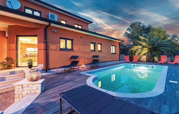 pool