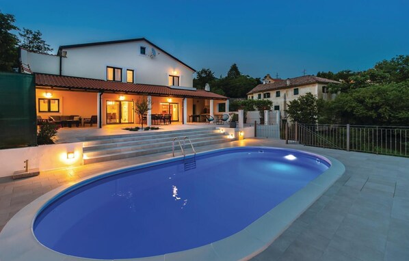 pool