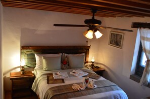 Camas con colchón y colchoneta memory foam.