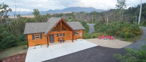 Private  mountain top setting with stunning views of Mt LeConte