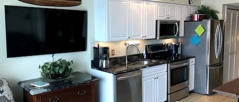 Kitchenette - Full size stainless steel appliances