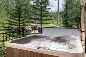 Private hot tub on the deck