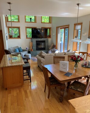 Open concept upstairs living / dining/ kitchen