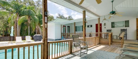 Homosassa Vacation Rental | 1BR | 1BA | 1,200 Sq Ft | Step-Free Access