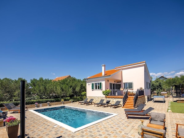 Extérieur maison de vacances [été]