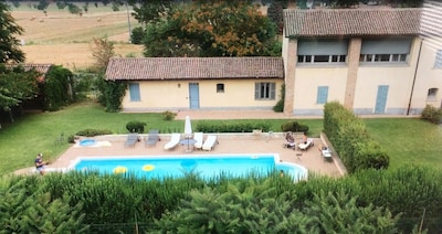 Hermosa casa con encanto en Italia con piscina en el campo