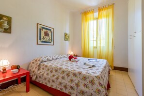 Master bedroom with kingsize bed