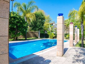 Propriété, Piscine, Bleu, Immobilier, Maison, Zone Résidentielle, Bâtiment, Biens, Domicile, Bleu Azur