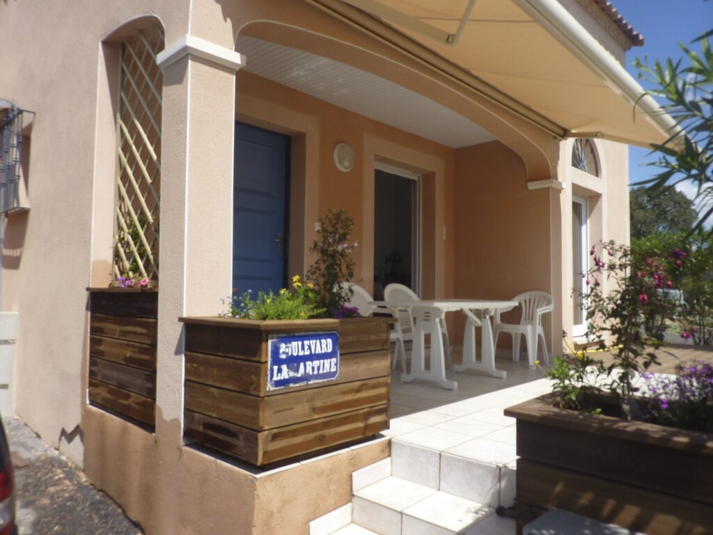 Quiet House In The Garrigue Minutes From The Beach 6 People Beziers
