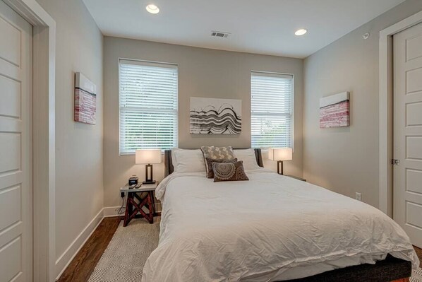 Queen Bedroom