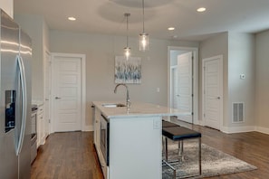 Kitchen (3)