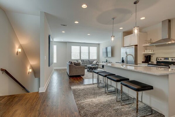 Kitchen (1)