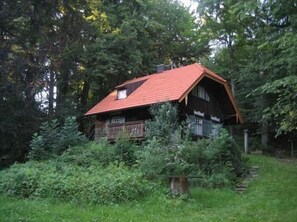 External view of the building. Picture 1
