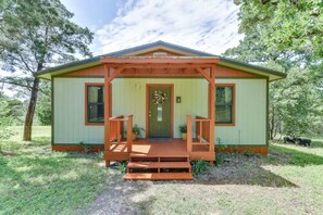 View of cottage from the front