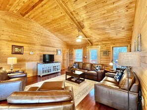 Living room with plenty of seating