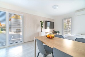Living room with dinning area.