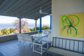 Ground terrace 
