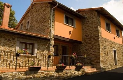 Self catering El Piconeiro for 8 people