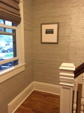 Foyer/Stairway