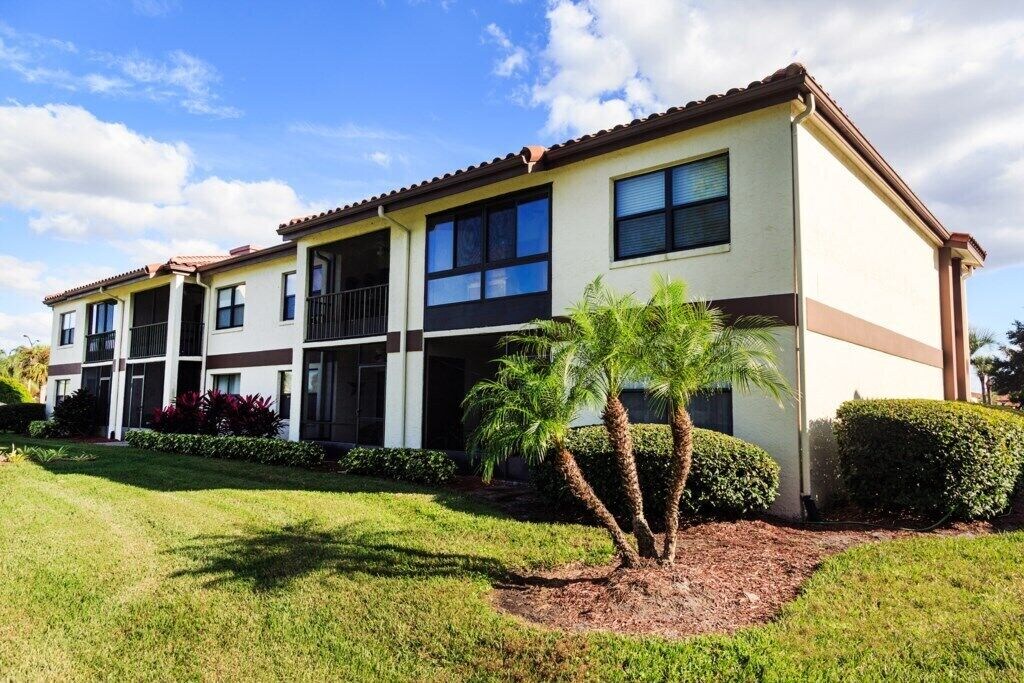 GOLF COURSE VIEW 2 BEDROOM 2 BATH CONDO Ventura