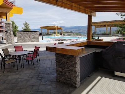 Stunning Okanagan Oasis!