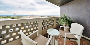 Beach/ocean view