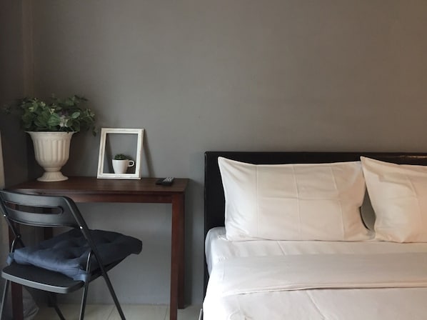 G77, Cozy room and comfortable, Wifi,