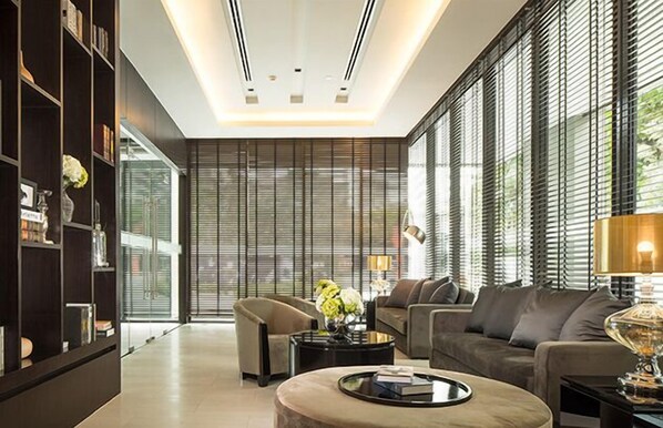 Gfeel Downtown Silom Satorn,Romance pool