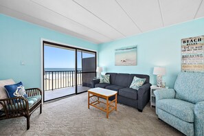 Decatur House 410 Oceanfront Living Area