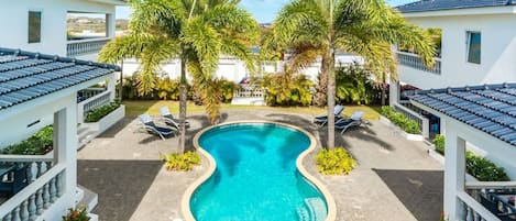 Palm Crest Resort