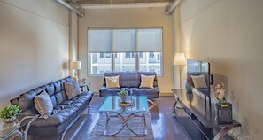 Living Room, Indoors, Room, Furniture, Couch