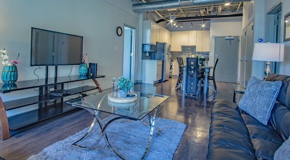 Furniture, Flooring, Screen, Table, Chair