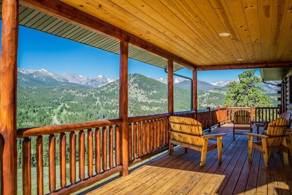 Chair, Furniture, Porch, Hardwood, Bench