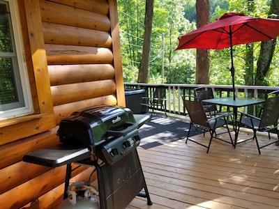 Spacious Semi-Private Cypress Siding Cabin off Tenn River on small mountain!