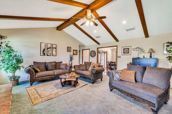 Couch, Furniture, Living Room, Room, Indoors