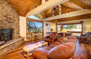 Living Room, Room, Indoors, Furniture, Couch