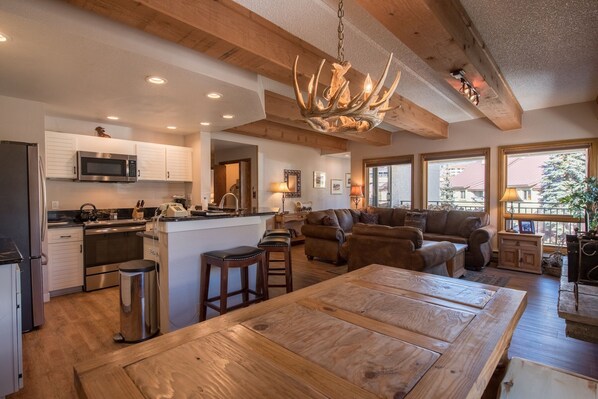 Hardwood, Flooring, Room, Indoors, Furniture