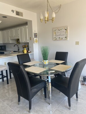 Chair, Furniture, Room, Indoors, Flooring