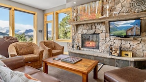 Building,Furniture,Indoors,Living Room,Room