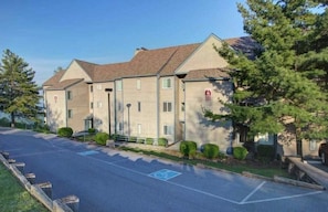 Neighborhood, Building, Urban, Road, City