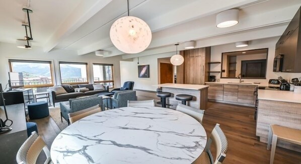 Indoors, Building, Rug, Room, Furniture