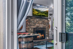 Fireplace, Indoors, Hearth, Bbq, Food