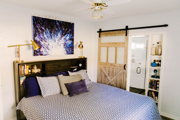 Master Bedroom. King Bed.