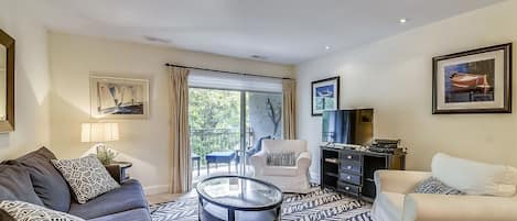 Living Room with Flat Screen TV at 1715 Bluff Villa