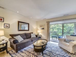 Living Room at 1715 Bluff Villa