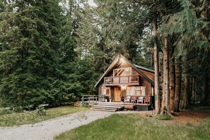 Architecture, Building, House, Cabin, Chair