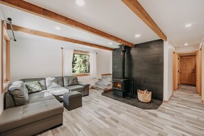 Indoors, Home Decor, Floor, Furniture, Living Room