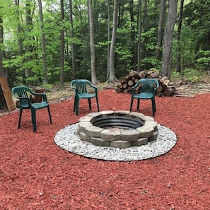 Gather around the 36" fire pit