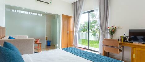 Deluxe Double Room-Garden View