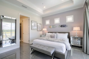 Spectacular King Master Bedroom w/En-Suite Bath and Private Balcony
